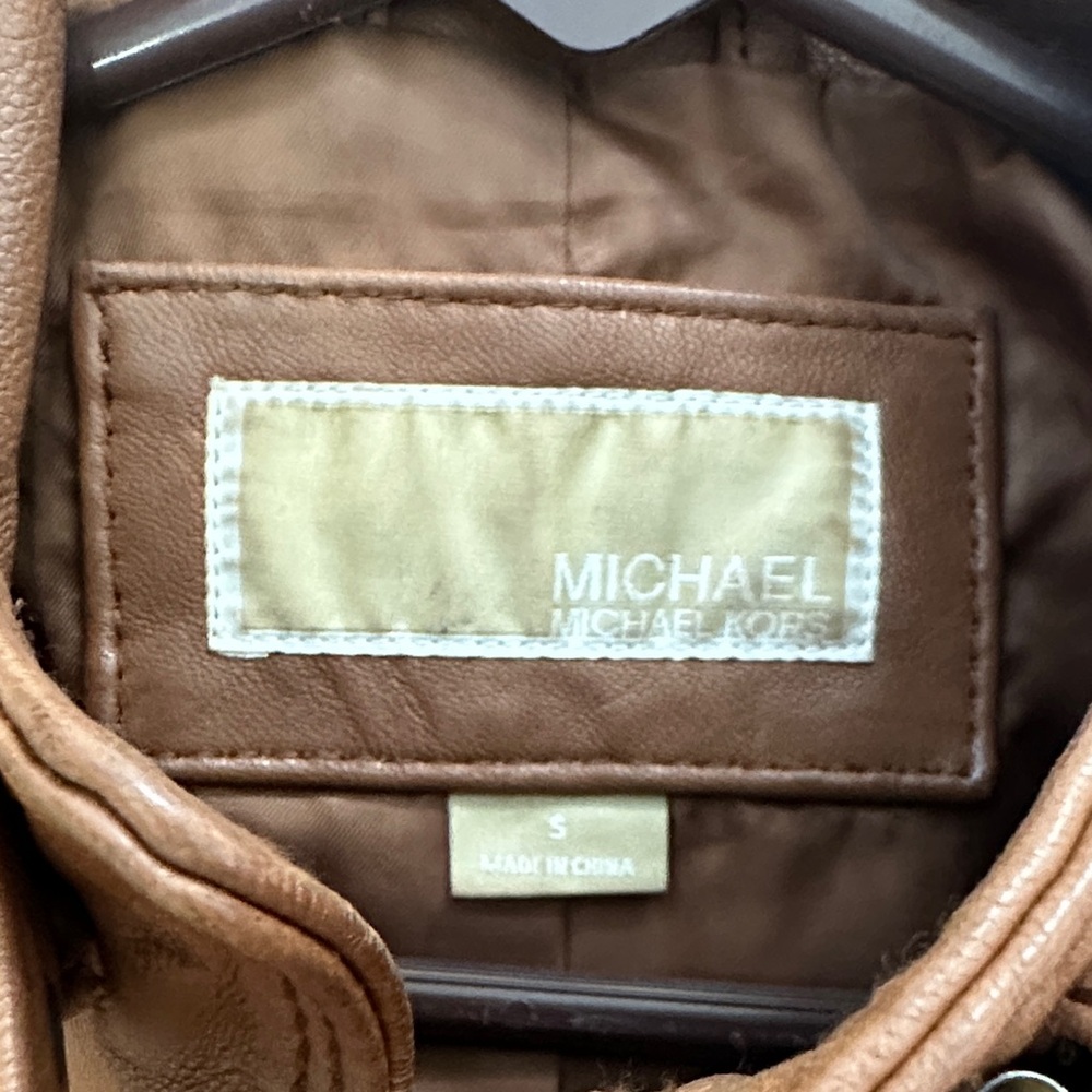 Michael Kors Tan Leather Jacket, Soft and Vintage - Picture 2 of 14